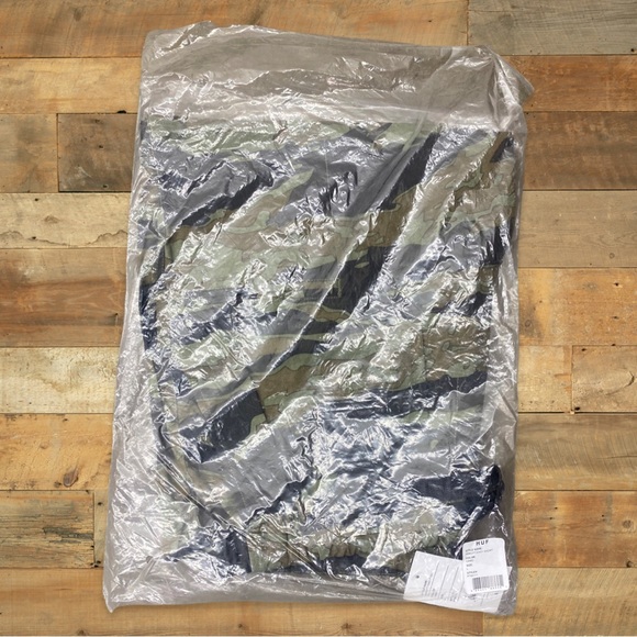 Huf Abbot Easy Short Camo Large - Picture 2 of 2